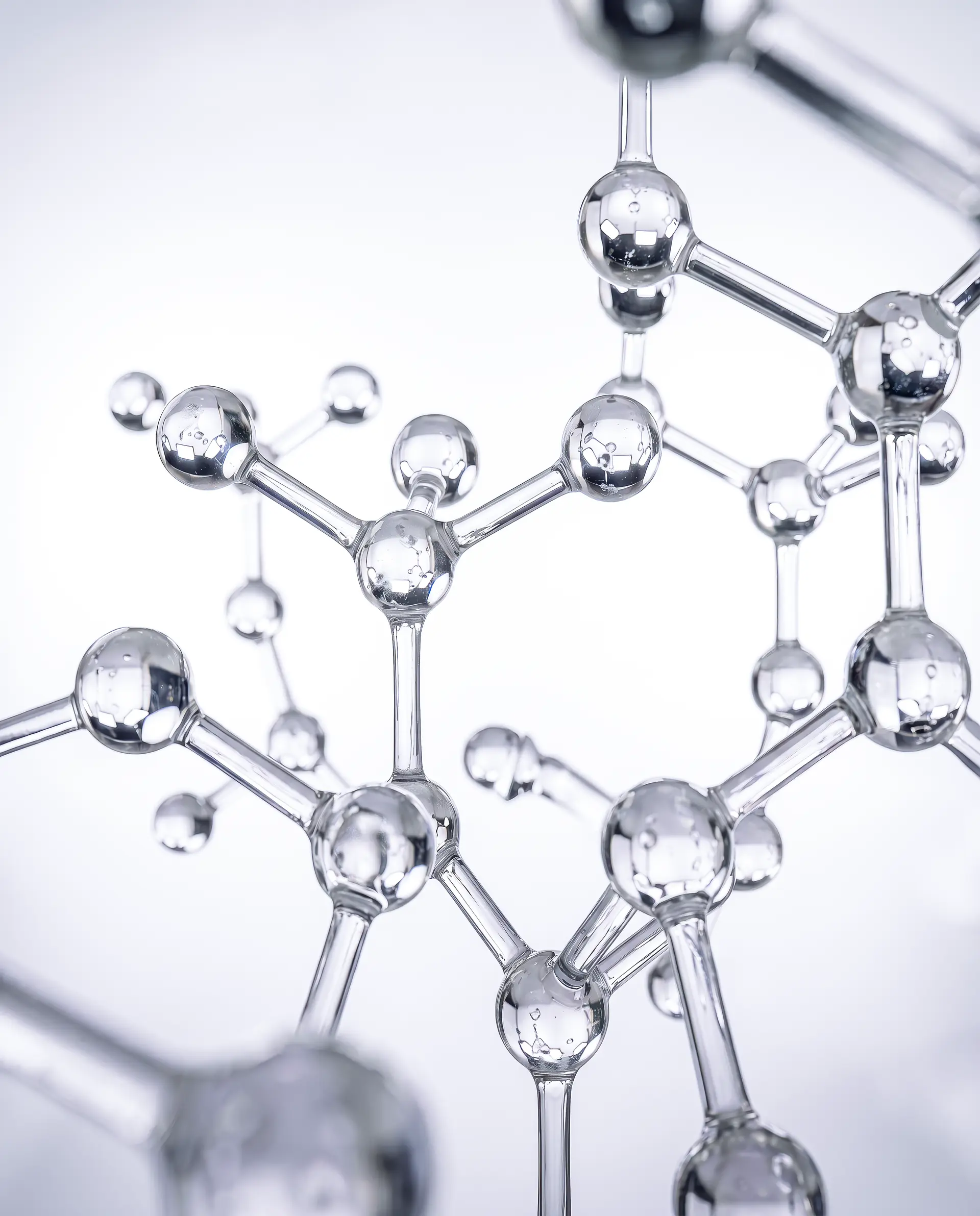 Estrutura molecular de vidro e metal